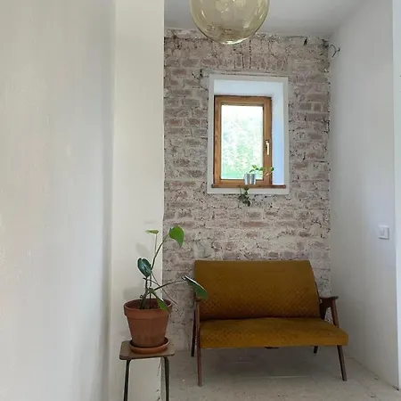 2nd Station * בלד