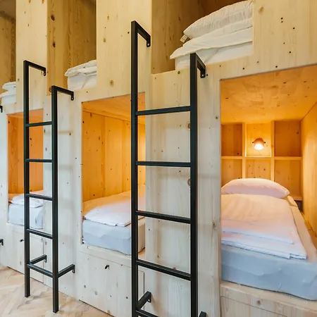 Hostel 2nd Station Bled